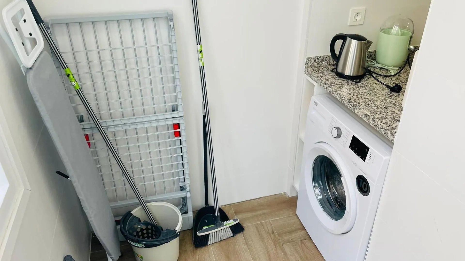 Apartamentos Jardines De La Sitarilla Granada 0*,  Spain